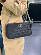 برادا IBH026 باندوليرا تيسوتو إمبونتو | حقيبة برادا (أسود)