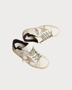 GOLDEN GOOSE Women's Super - Star with black heel tab and metal stud lettering | 黃金鵝 女款 Super - Star 搭配黑色後跟標籤與金屬鉚釘字母(白色) - LondonKelly 英國名牌代購