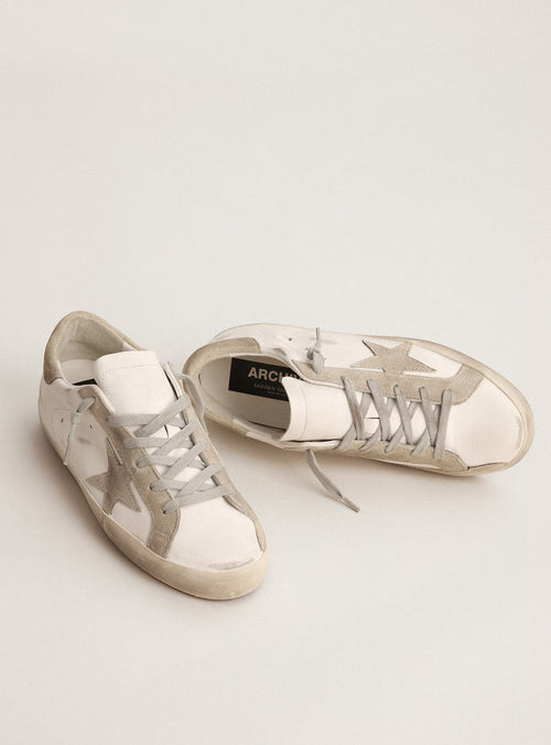 GOLDEN GOOSE Women’s Super - Star with gray suede star and heel tab | 黃金鵝 女款 Super - Star 搭配灰色麂皮星星與後跟標籤(白色) - LondonKelly 英國名牌代購