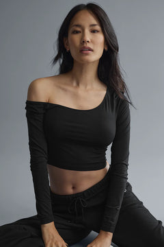 ALO YOGA Asymmetric Sheer Glow Long Sleeve | 不對稱透膚長袖上衣 (多色)