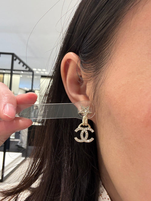 CHANEL Star Earrings Gold | 香奈兒 星星耳環 (金色)