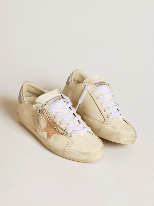 GOLDEN GOOSE Women's Super - Star LTD in nappa leather with nude leather star and glitter heel tab | | 金鵝 女款 Super - Star LTD 採用納帕皮革，搭配裸色皮革星星與亮片後跟標籤（白色） - LondonKelly 英國名牌代購
